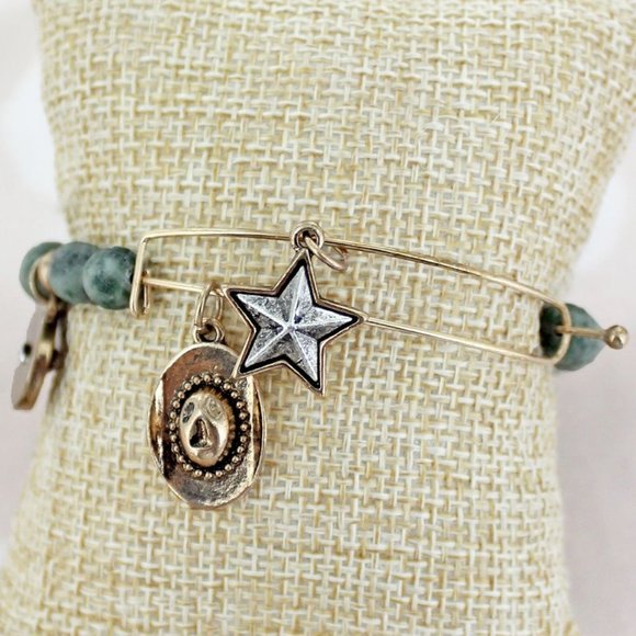 GOLDTONE COWBOY HAT & STAR CHARM EMERALD SEMI-PRECIOUS STONE BRACELET - Picture 1 of 1